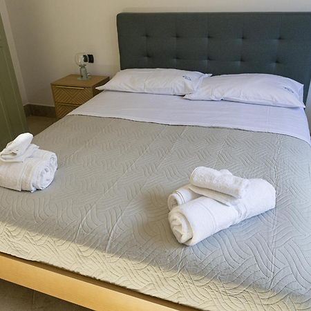 Terrazza Capuana Apartment Napoli Bagian luar foto