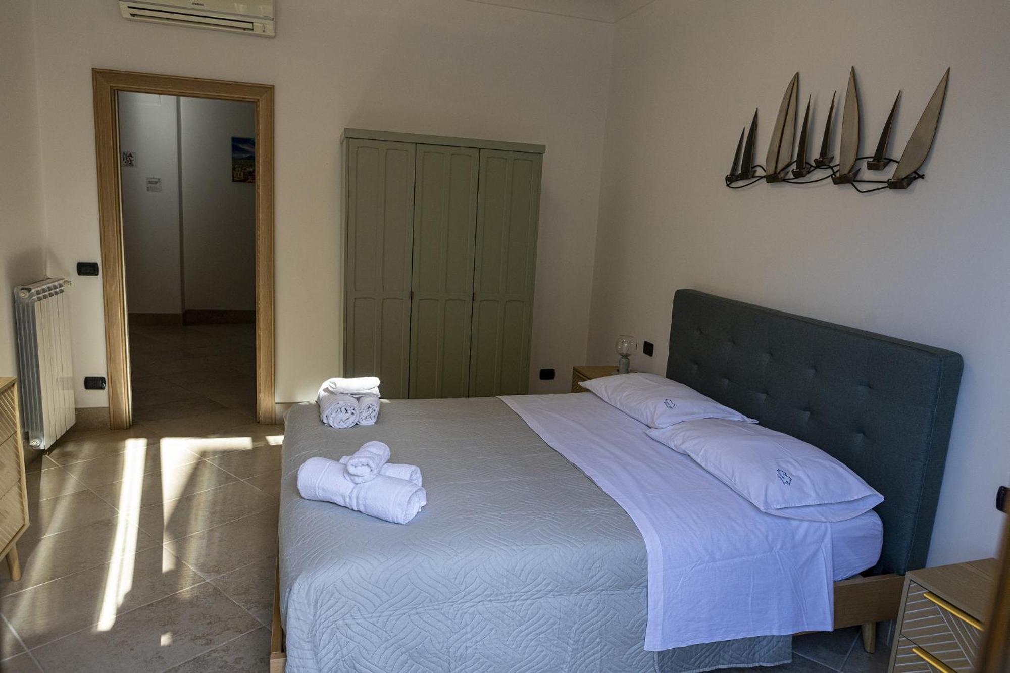 Terrazza Capuana Apartment Napoli Bagian luar foto
